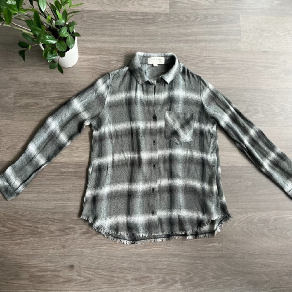 Cloth & Stone Grey & White Button-Down Shirt with Fringe Hem Detail